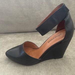 Jeffrey Campbell Peaks Point Wedge
